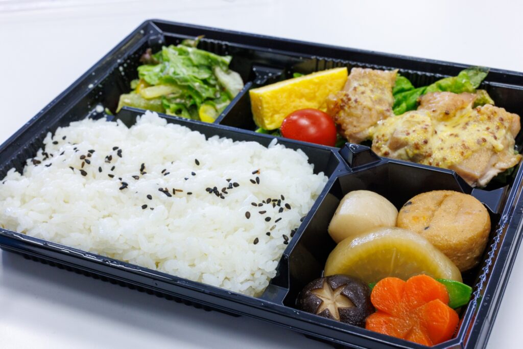 就労支援施設B型事業所　ONEGAME札幌清田ではお昼ご飯を無料提供しています。
